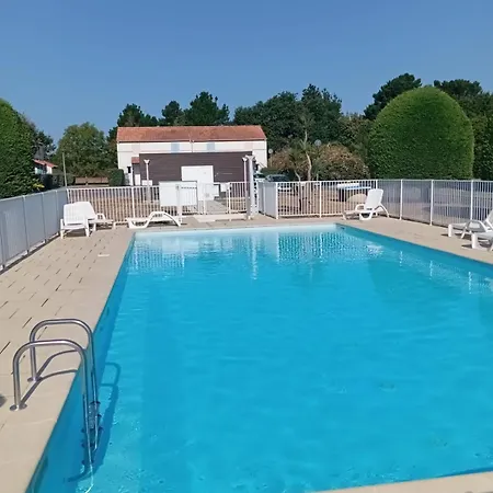 Le - Piscine - - Wifi Διαμέρισμα